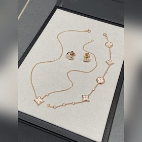 [原單對版]項鍊+手鍊+ 耳釘 LV四花項鍊，白貝項鍊