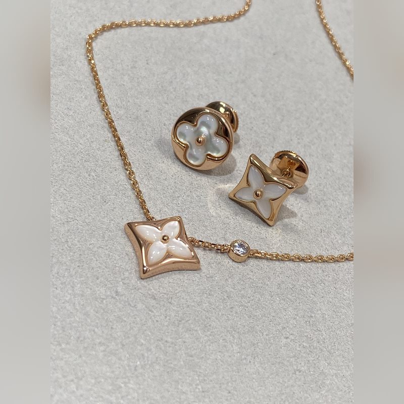 [原單對版]項鍊+手鍊+ 耳釘 LV四花項鍊，白貝項鍊