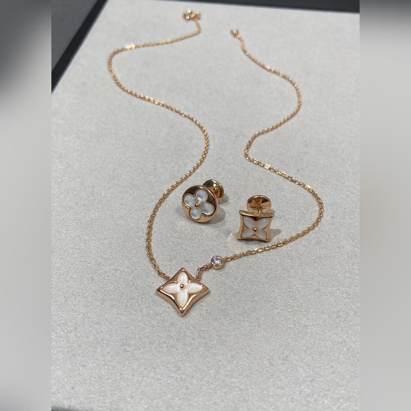 [原單對版]項鍊+手鍊+ 耳釘 LV四花項鍊，白貝項鍊