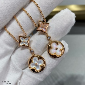 [原單對版] (配全套包裝) LV高級精工版二花項鍊，美麗的花朵在白色珍珠母上