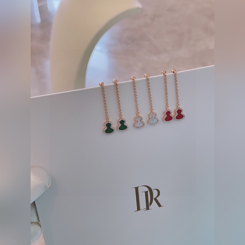 Qeeline麒麟小葫蘆紅瑪瑙耳釘  葫蘆諧音 福祿 ，寓意有福！真金定制非