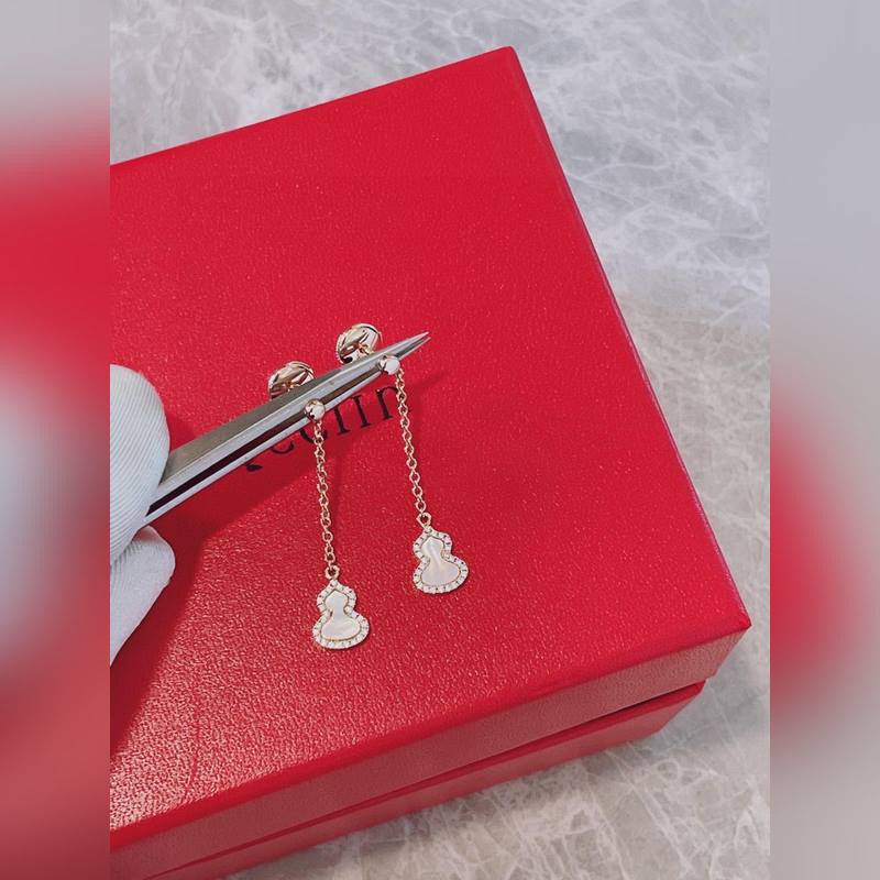 Qeeline麒麟小葫蘆紅瑪瑙耳釘  葫蘆諧音 福祿 ，寓意有福！真金定制非