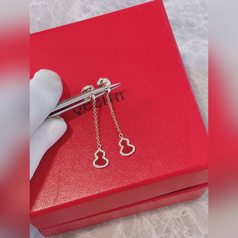 Qeeline麒麟小葫蘆紅瑪瑙耳釘  葫蘆諧音 福祿 ，寓意有福！真金定制非