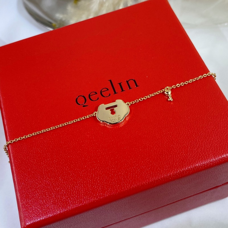 V金鍍咪金 5140260 麒麟大號如意鎖手鍊 時尚與傳統相結合的一款 不會滿大