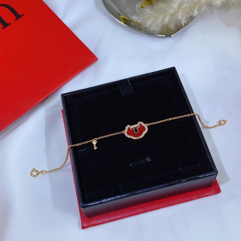 V金鍍咪金 5140260 麒麟大號如意鎖手鍊 時尚與傳統相結合的一款 不會滿大