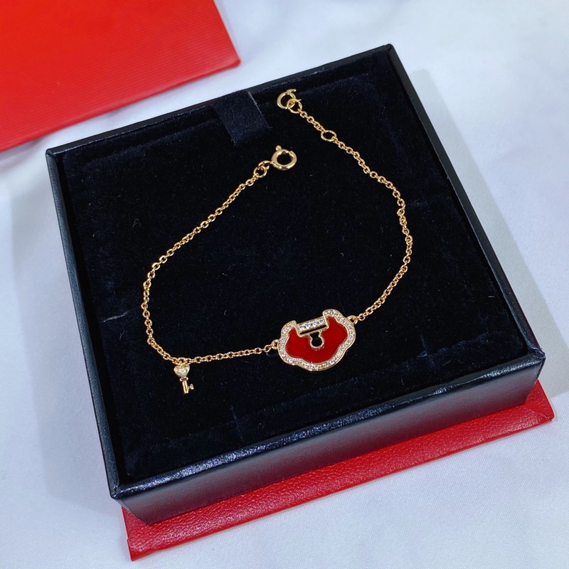 V金鍍咪金 5140260 麒麟大號如意鎖手鍊 時尚與傳統相結合的一款 不會滿大