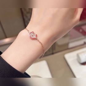 V金鍍咪金 5140210 麒麟紅邊滿鑽如意鎖手鍊 時尚與傳統相結合的一款 不會