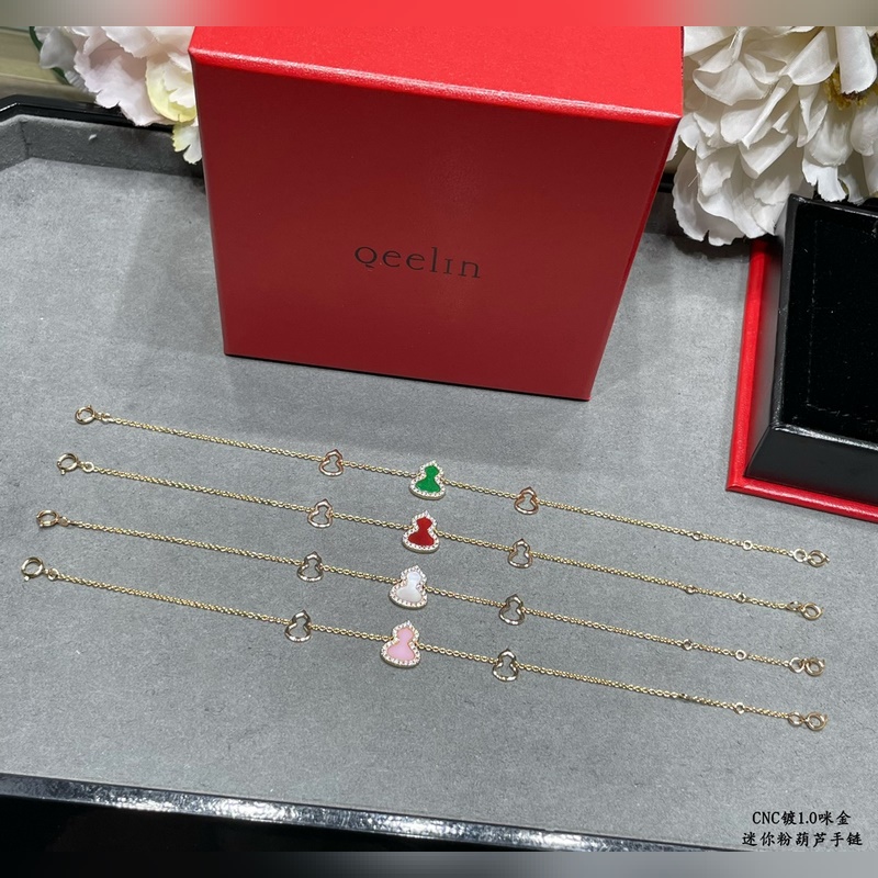 V金鍍咪金 5110180 麒麟迷你粉葫蘆手鍊，招財旺運 高顔值 上身效果很贊