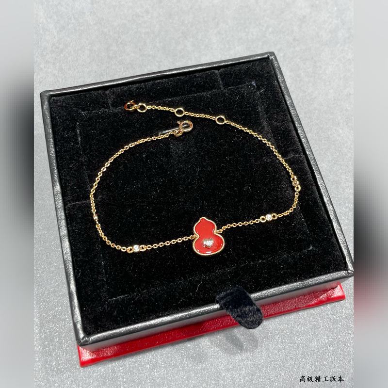 V金材質 4670210 qeelin麒麟紅葫蘆帶心形手鍊，簡約的線條刻畫Wul