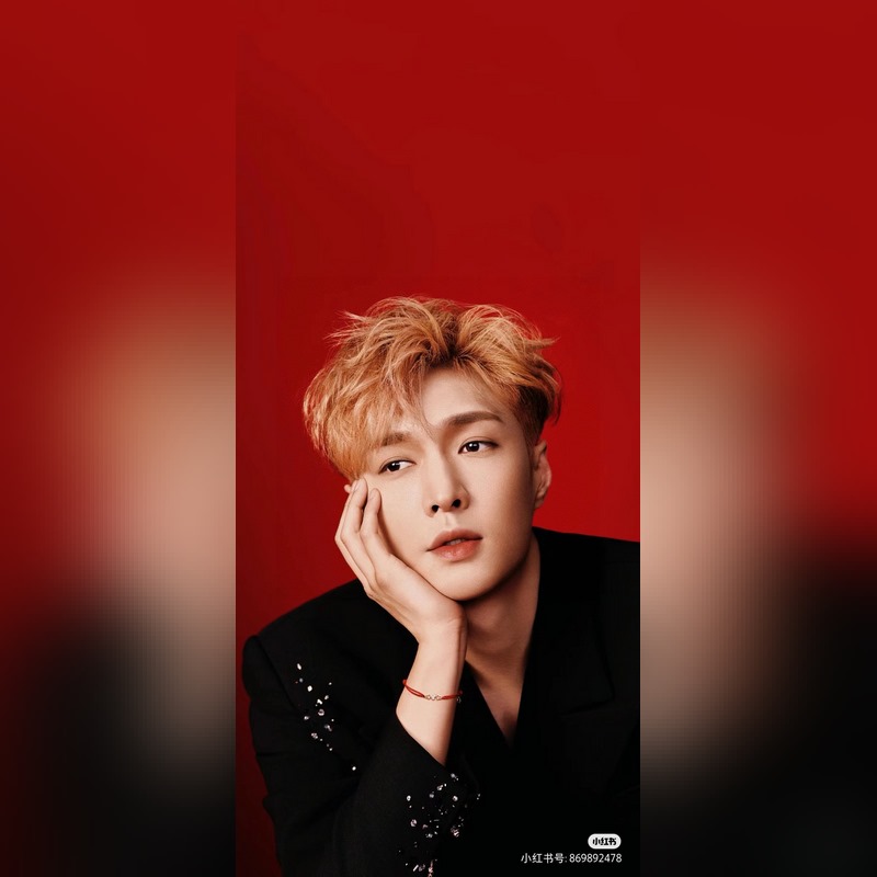 qeelin麒麟葫蘆紅繩手鍊，簡約的線條刻畫Wulu優美的形態，珍貴的紅寶石化為