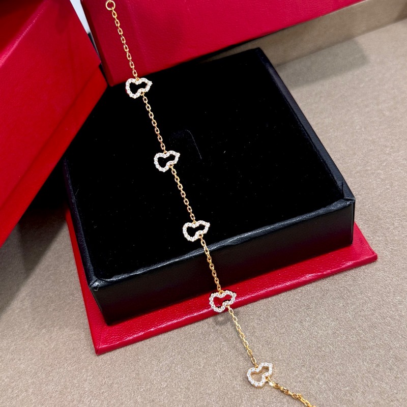 麒麟的WULU系列 五葫蘆 鏤空 手鍊 葫蘆自古就有 福祿吉祥 的寓意，新年特別