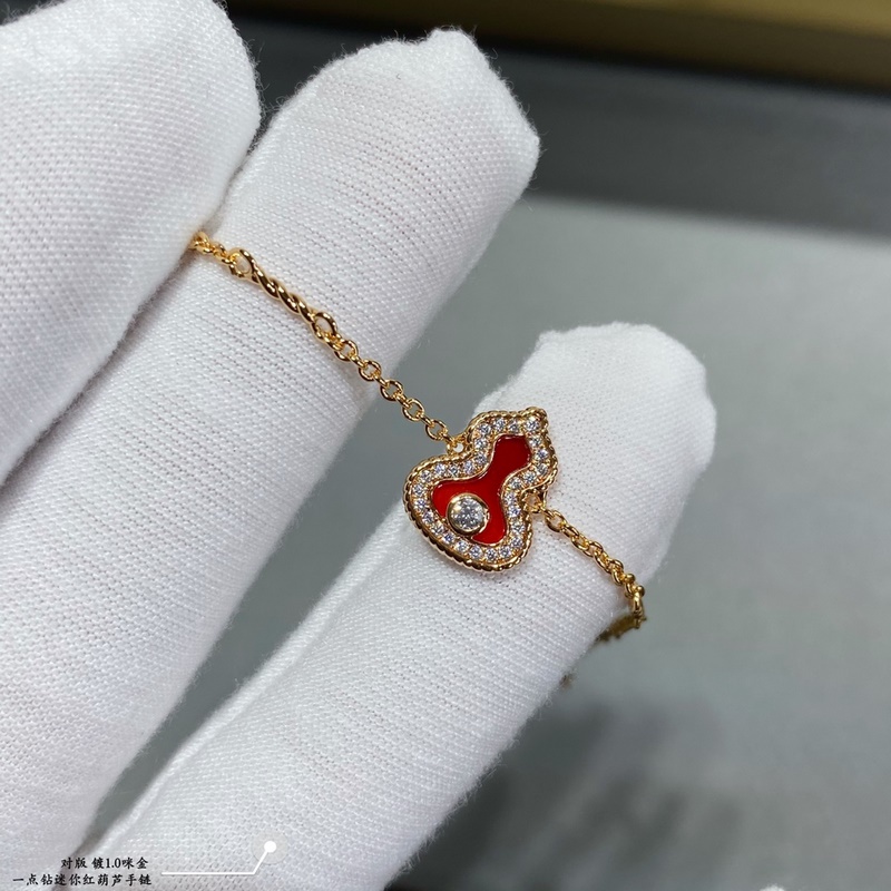 [原單對版] (配全套包裝) 麒麟迷你一點鑽紅葫蘆手鍊，高顔值 上身效果很贊 很