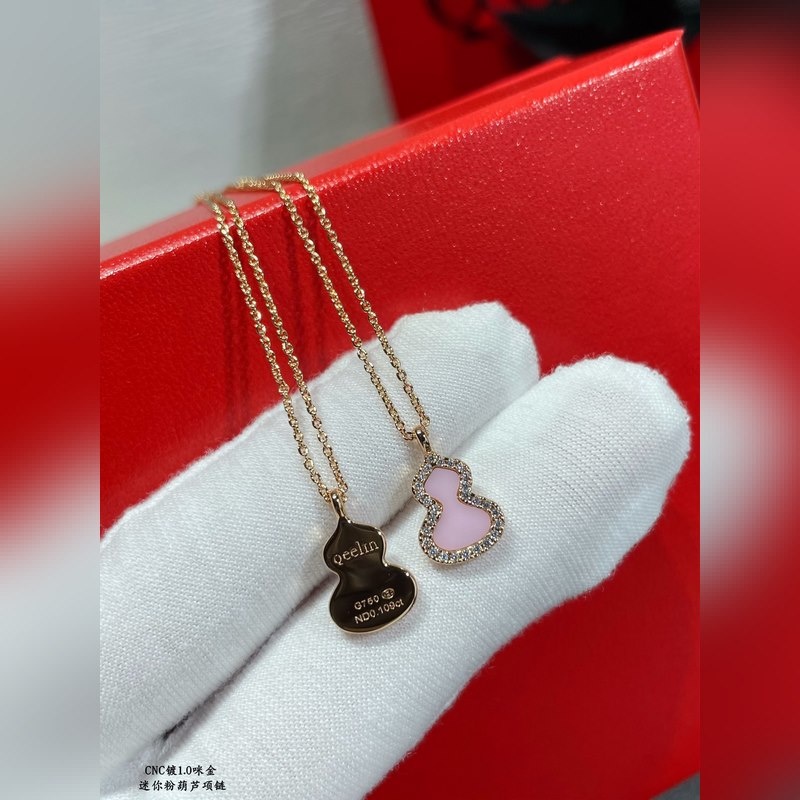 V金鍍咪金 5110190。麒麟迷你粉葫蘆項鍊，高顔值 上身效果很贊 很百搭哦