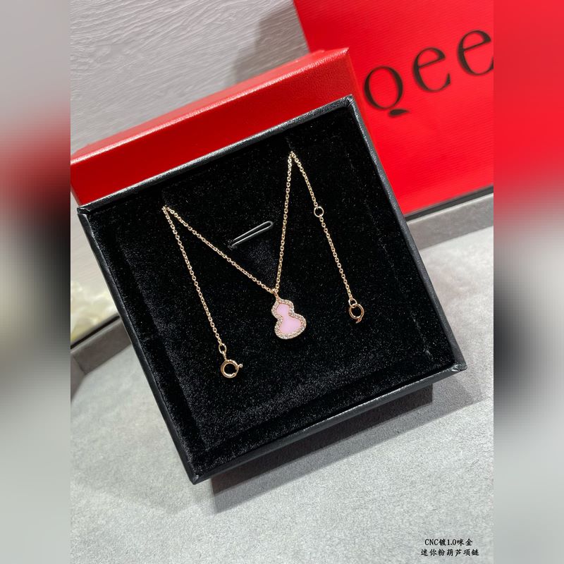 V金鍍咪金 5110190。麒麟迷你粉葫蘆項鍊，高顔值 上身效果很贊 很百搭哦