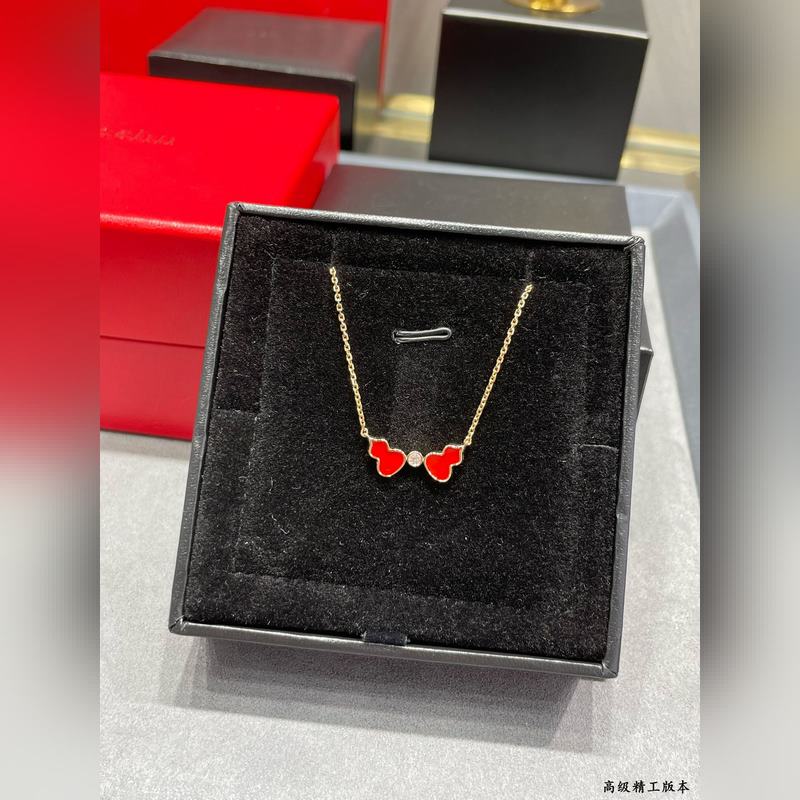 V金材質 4670190 麒麟紅瑪瑙雙葫蘆項鍊，簡約的線條刻畫Wulu優美的形態