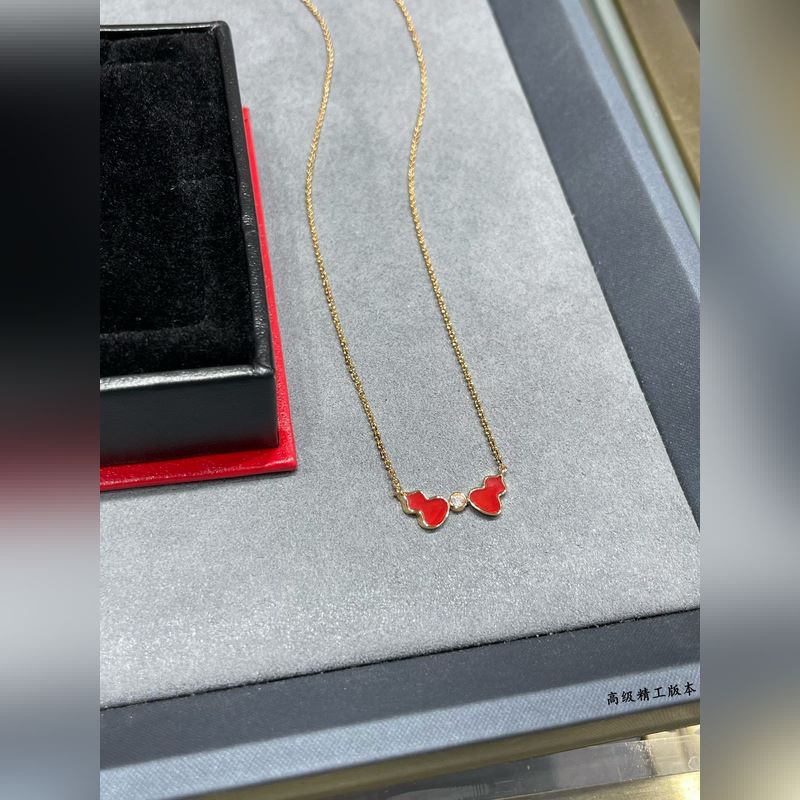 V金材質 4670190 麒麟紅瑪瑙雙葫蘆項鍊，簡約的線條刻畫Wulu優美的形態