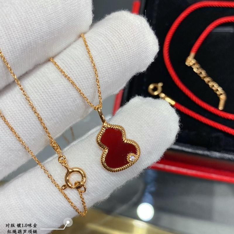 此款不退不換不售後 V金材質 4670210 qeelin麒麟紅繩葫蘆項鍊，兩