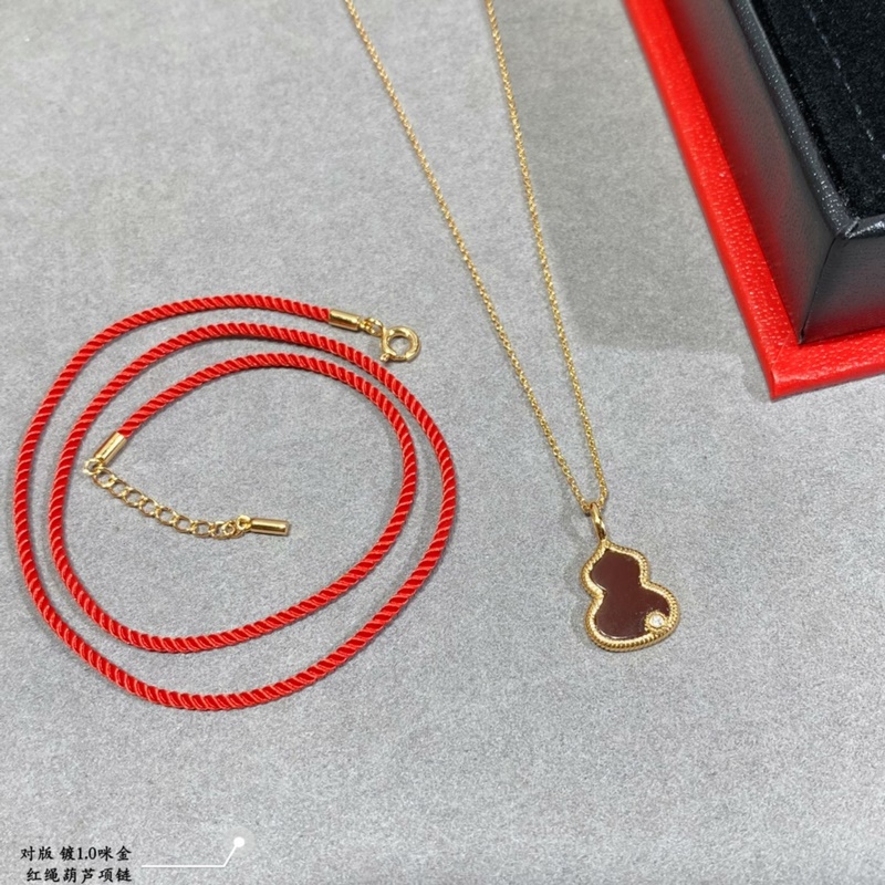 此款不退不換不售後 V金材質 4670210 qeelin麒麟紅繩葫蘆項鍊，兩