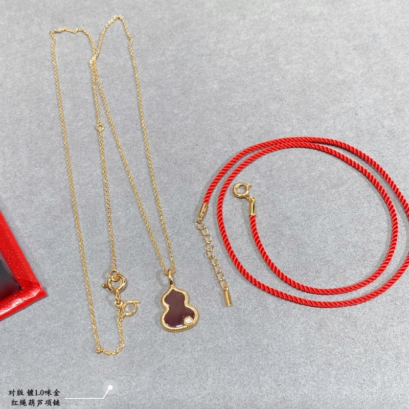 此款不退不換不售後 V金材質 4670210 qeelin麒麟紅繩葫蘆項鍊，兩