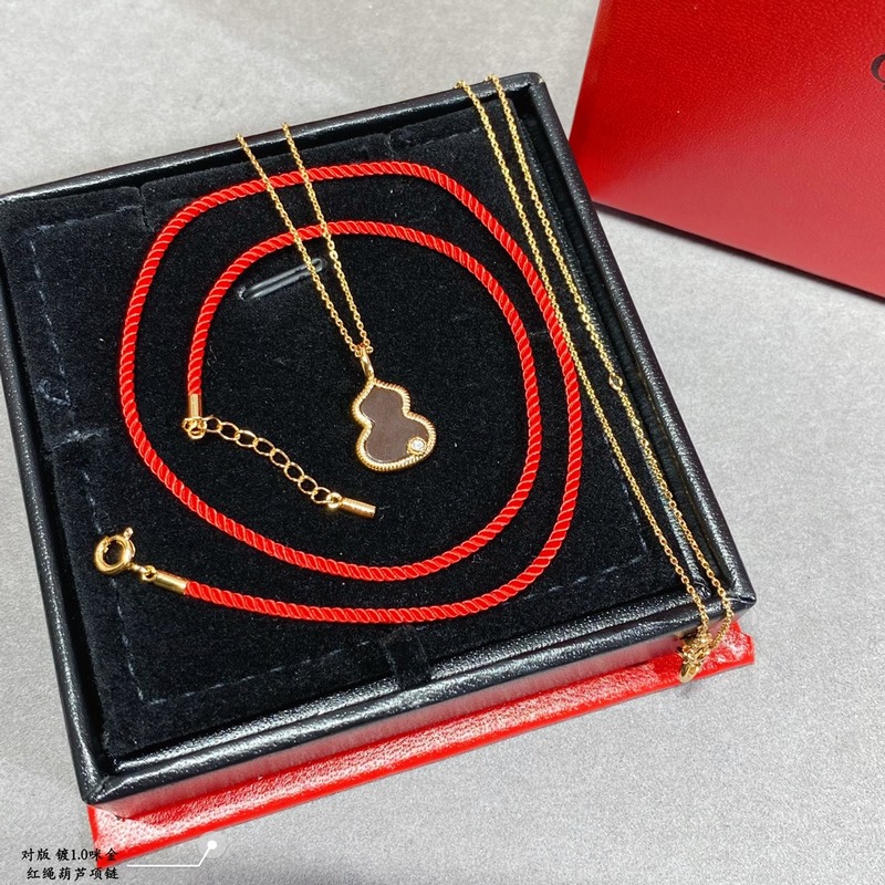 此款不退不換不售後 V金材質 4670210 qeelin麒麟紅繩葫蘆項鍊，兩