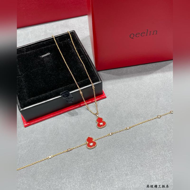 V金材質 4670230 qeelin麒麟紅葫蘆帶心形項鍊，簡約的線條刻畫Wul