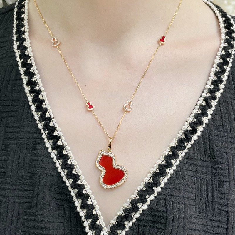 qeelin麒麟新款8葫蘆間鑽項鍊 超Q款 簡約的線條刻畫Wulu優美的形態 非