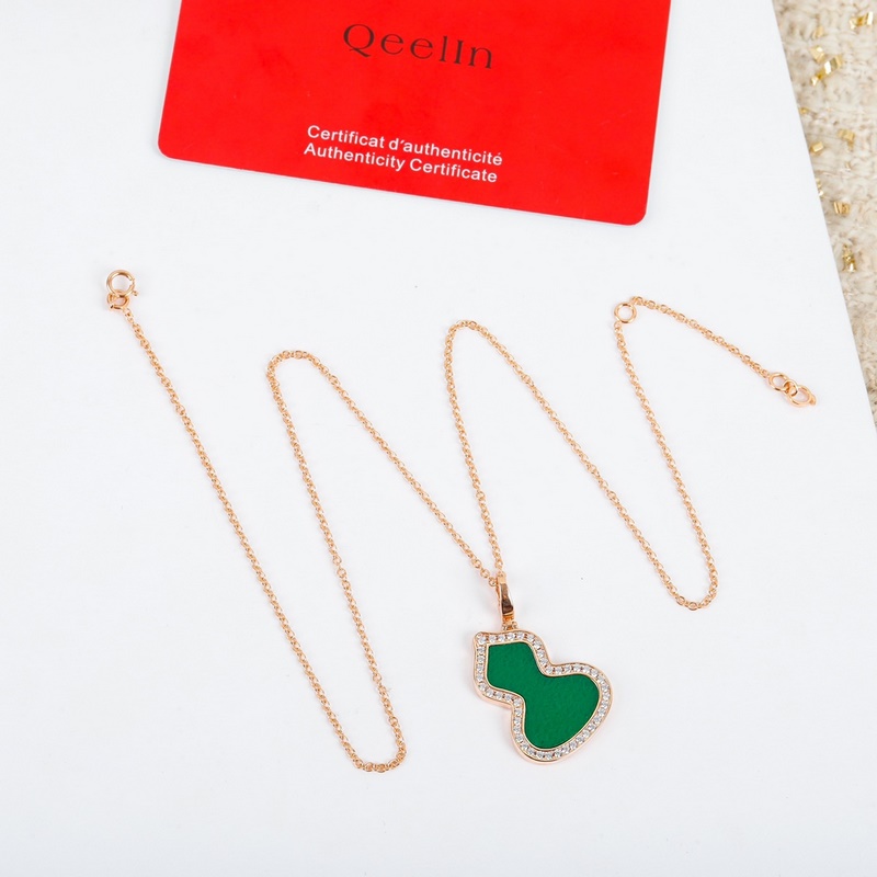 Qeeli@麒麟葫蘆珠寶采用 中國元素與現代設計融合，紅色的瑪瑙配合Wulu的形