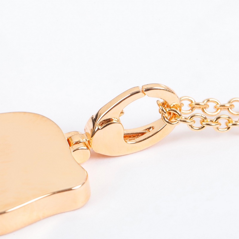 Qeeli@麒麟葫蘆珠寶采用 中國元素與現代設計融合，紅色的瑪瑙配合Wulu的形