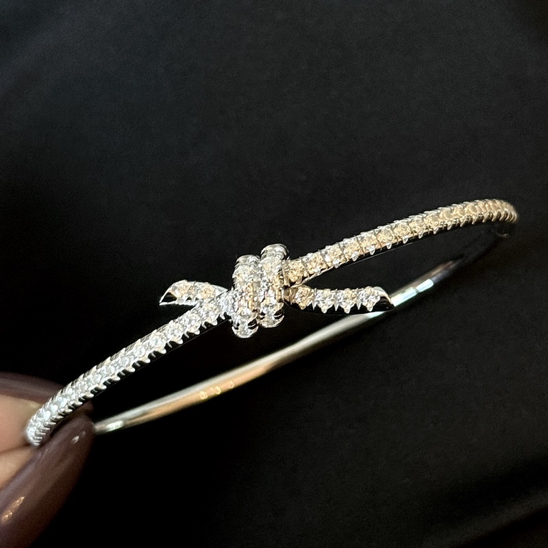 [原單對(duì)版] (配全套包裝) Tiffany 蒂芬妮 新款 緣系列 滿鑽 打結(jié)