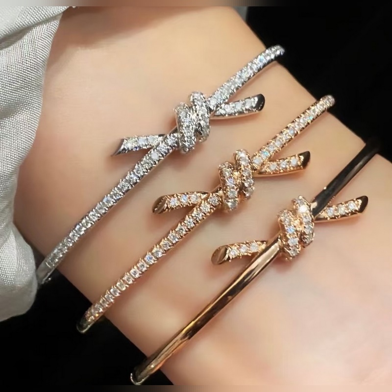 [原單對(duì)版] (配全套包裝) Tiffany 蒂芬妮 新款 緣系列 滿鑽 打結(jié)