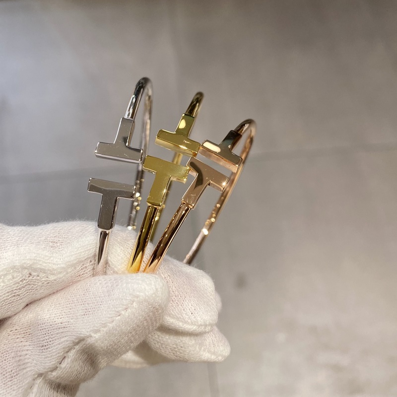 [原單對版] (配全套包裝) Tiffany 蒂芬妮雙T開口手鐲，這個款式的經