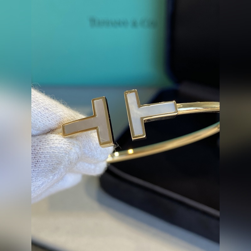 [原單對版] (配全套包裝) Tiffany 蒂芬妮經典全白貝雙T手鐲