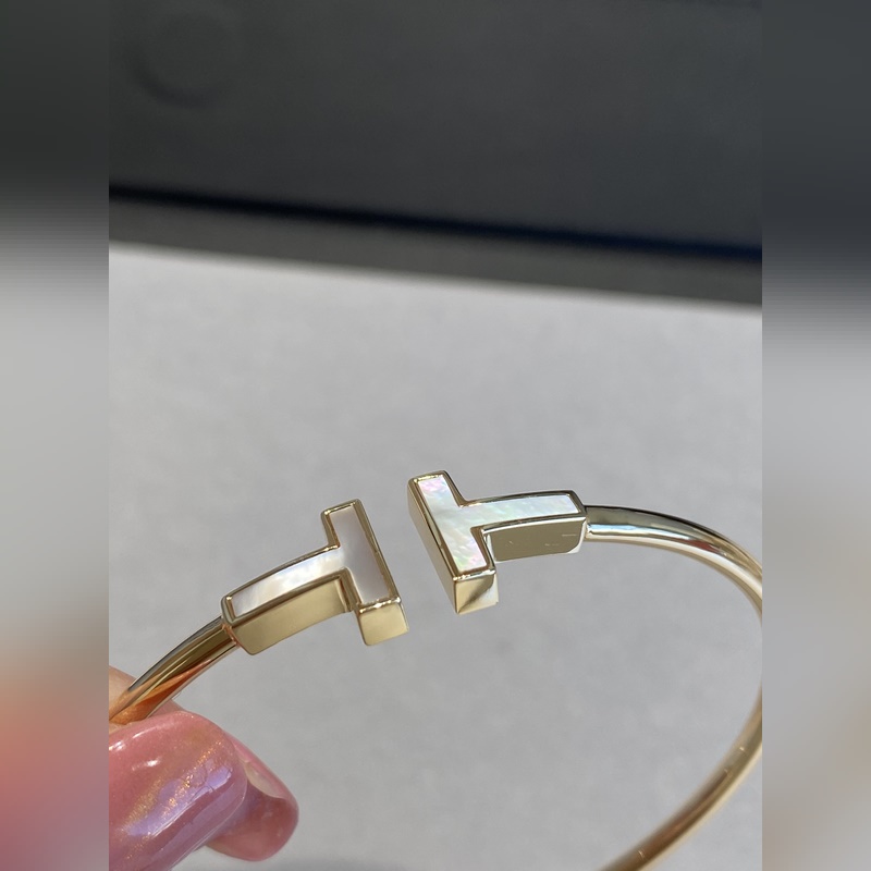 [原單對版] (配全套包裝) Tiffany 蒂芬妮經典全白貝雙T手鐲