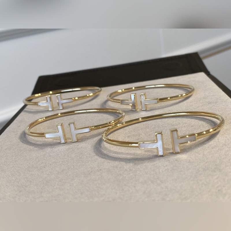 [原單對版] (配全套包裝) Tiffany 蒂芬妮經典全白貝雙T手鐲