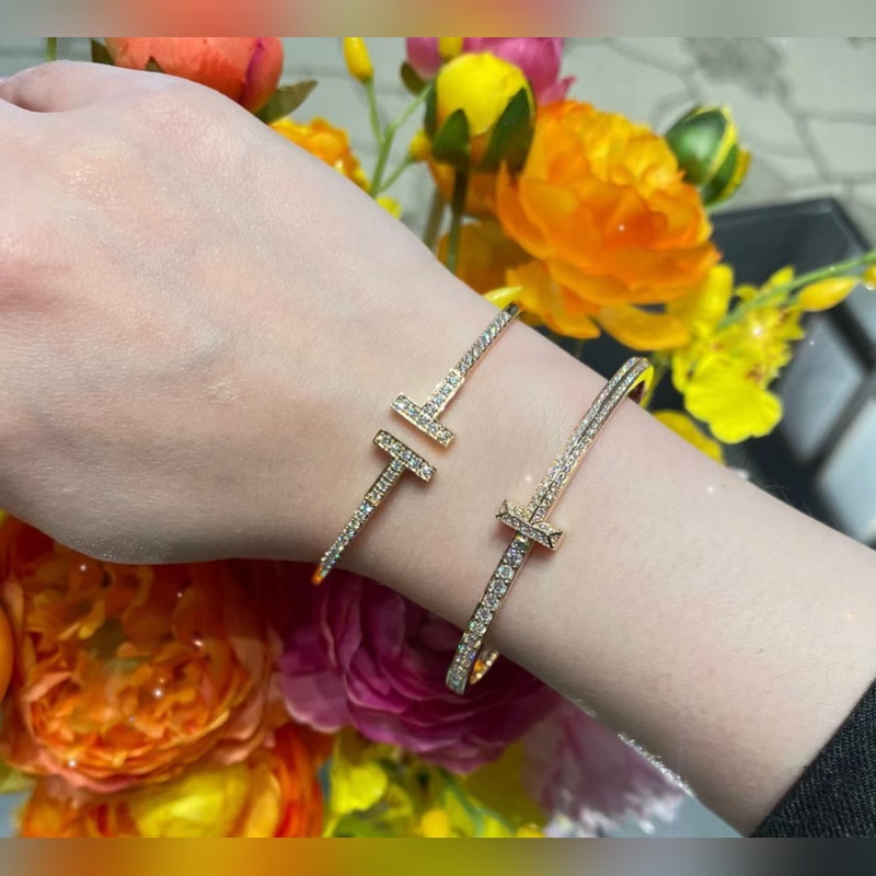 [原單對版](配全套包裝) Tiffany 蒂芬妮 新款 T1系列滿鑽 窄版 手