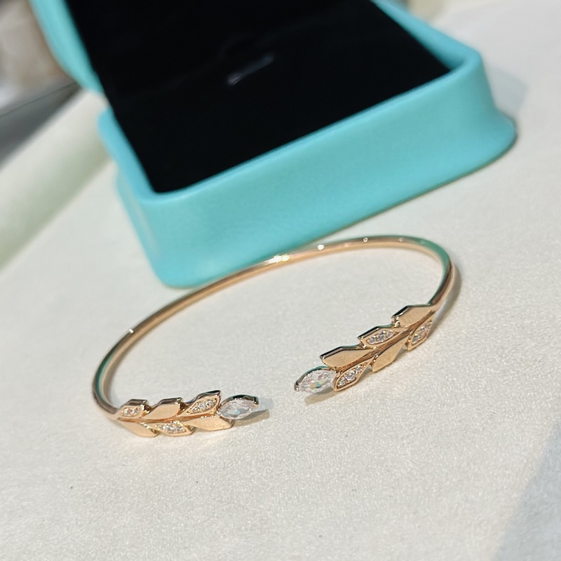 Tiffany 蒂芬妮 新款Paper Flowers花韻系列 葉子手鐲 超精工