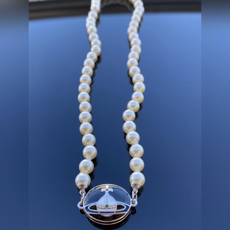 西太後項鍊 VIVIENNE WESTWOOD 磁鐵扣搪瓷珍珠項鍊 白金