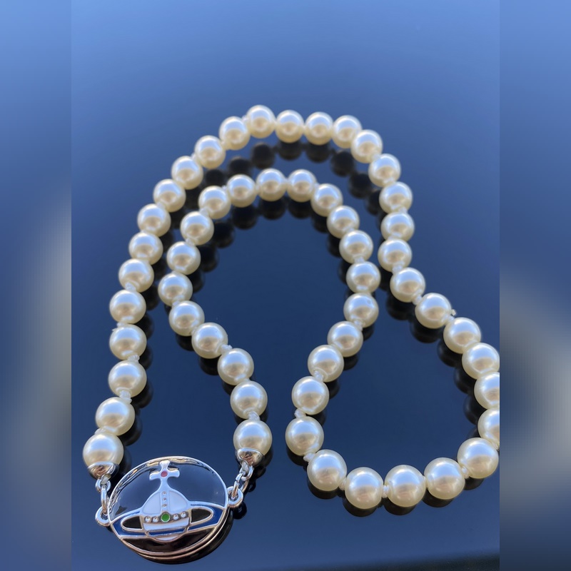 西太後項鍊 VIVIENNE WESTWOOD 磁鐵扣搪瓷珍珠項鍊 白金
