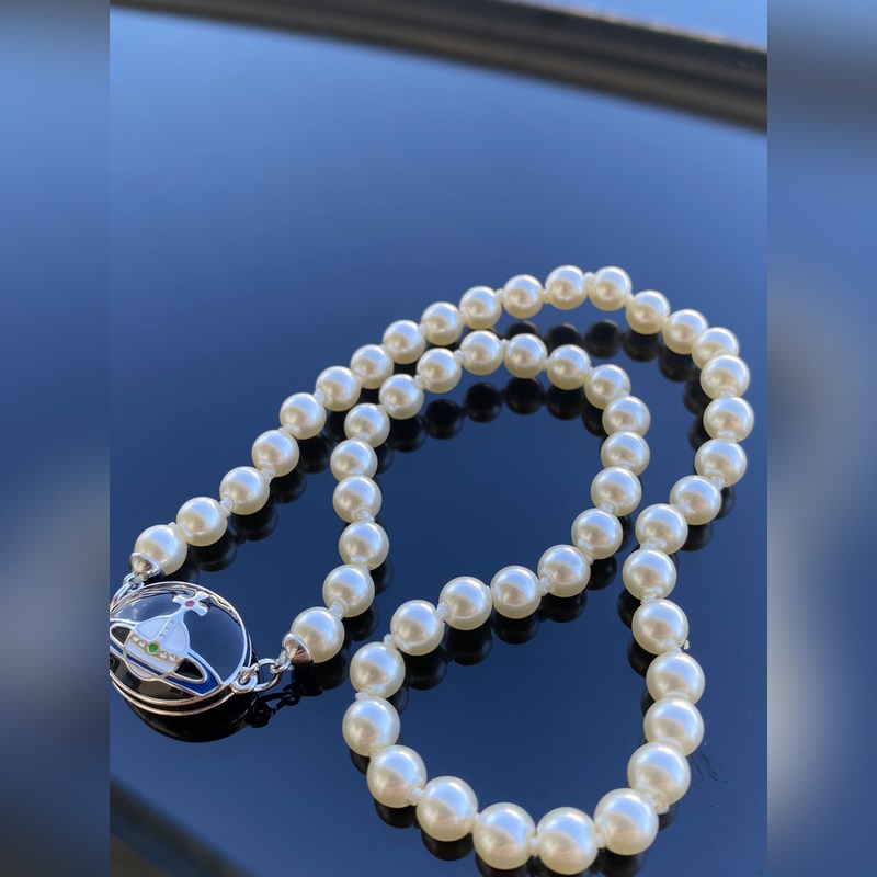 西太後項鍊 VIVIENNE WESTWOOD 磁鐵扣搪瓷珍珠項鍊 白金