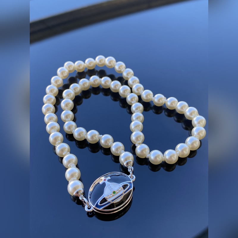 西太後項鍊 VIVIENNE WESTWOOD 磁鐵扣搪瓷珍珠項鍊 白金