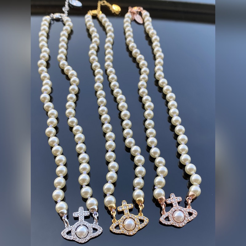 西太後項(xiàng)鍊 VIVIENNE WESTWOOD 土星鑲鑽珍珠項(xiàng)鍊 白金 黃金色