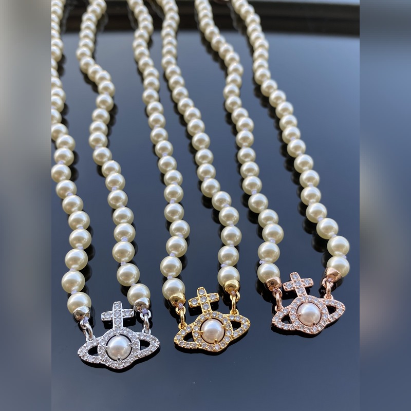 西太後項(xiàng)鍊 VIVIENNE WESTWOOD 土星鑲鑽珍珠項(xiàng)鍊 白金 黃金色