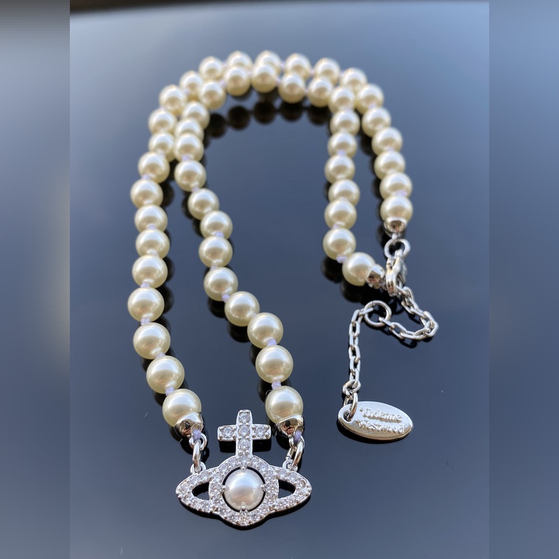 西太後項(xiàng)鍊 VIVIENNE WESTWOOD 土星鑲鑽珍珠項(xiàng)鍊 白金 黃金色