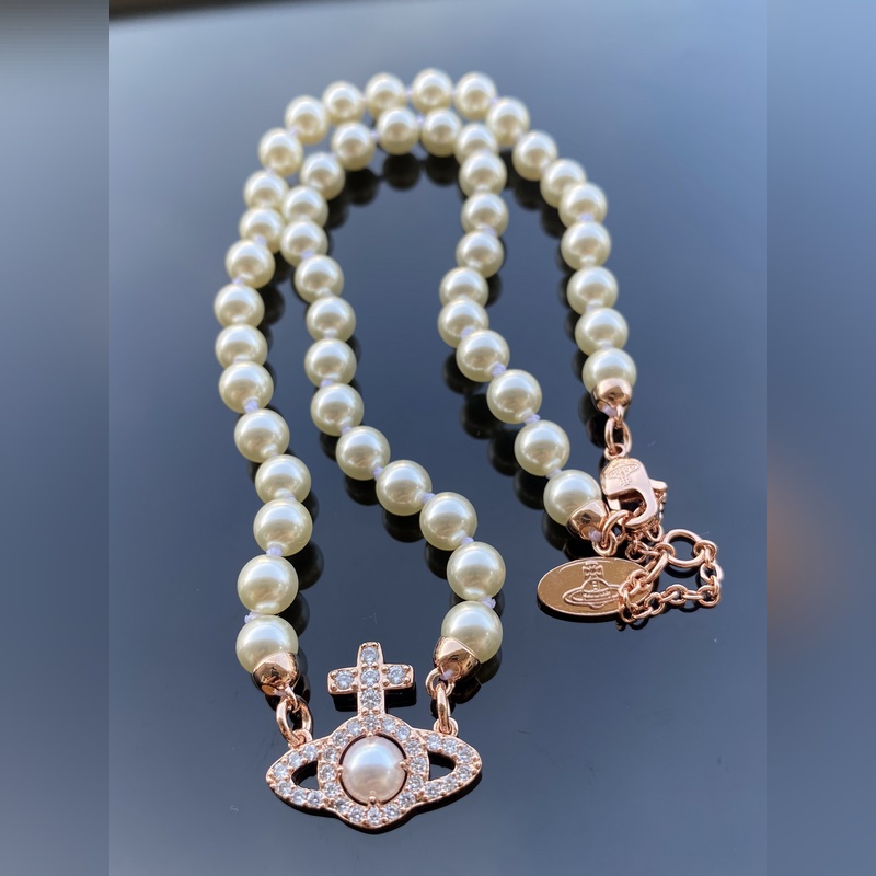 西太後項(xiàng)鍊 VIVIENNE WESTWOOD 土星鑲鑽珍珠項(xiàng)鍊 白金 黃金色