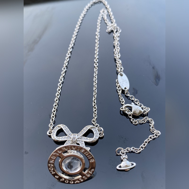 西太後項鍊 VIVIENNE WESTWOOD 蝴蝶結白水晶項鍊 白金