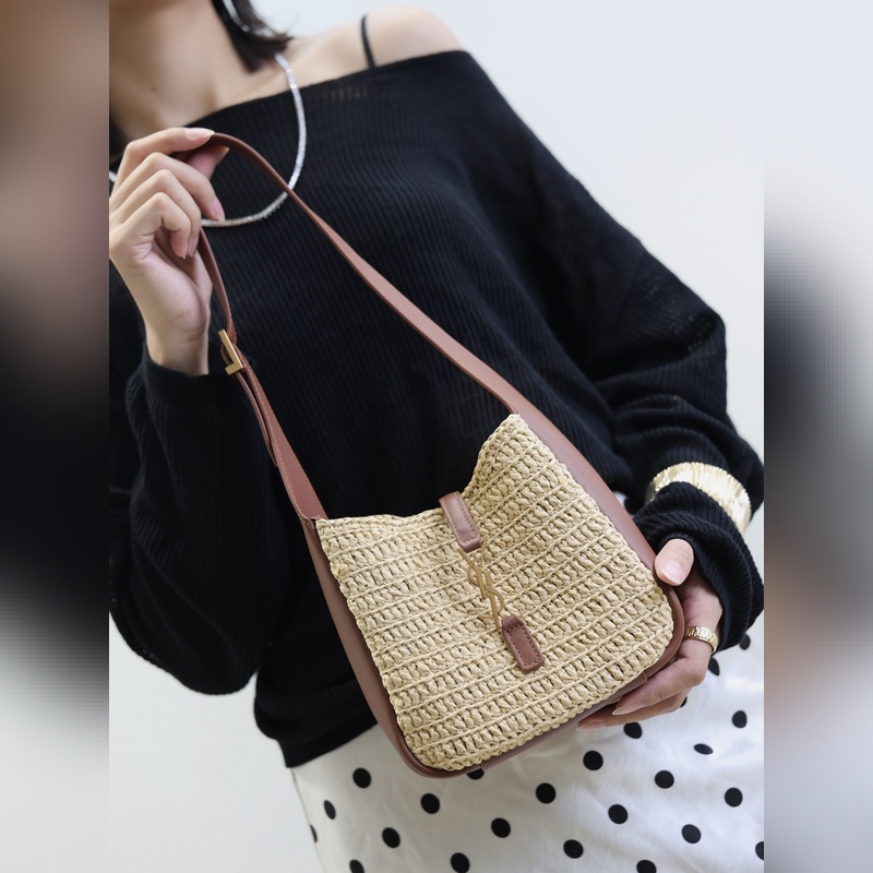 編織包徹底把海風 落日 和自由焊在身上了 隨手拍都是博主的氛圍感大片