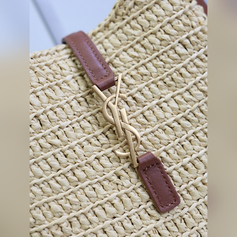 LE 5A7 mini 編織腋下包 滿滿的藝術氣息拉菲草編織非常紮實 法式慵懶風