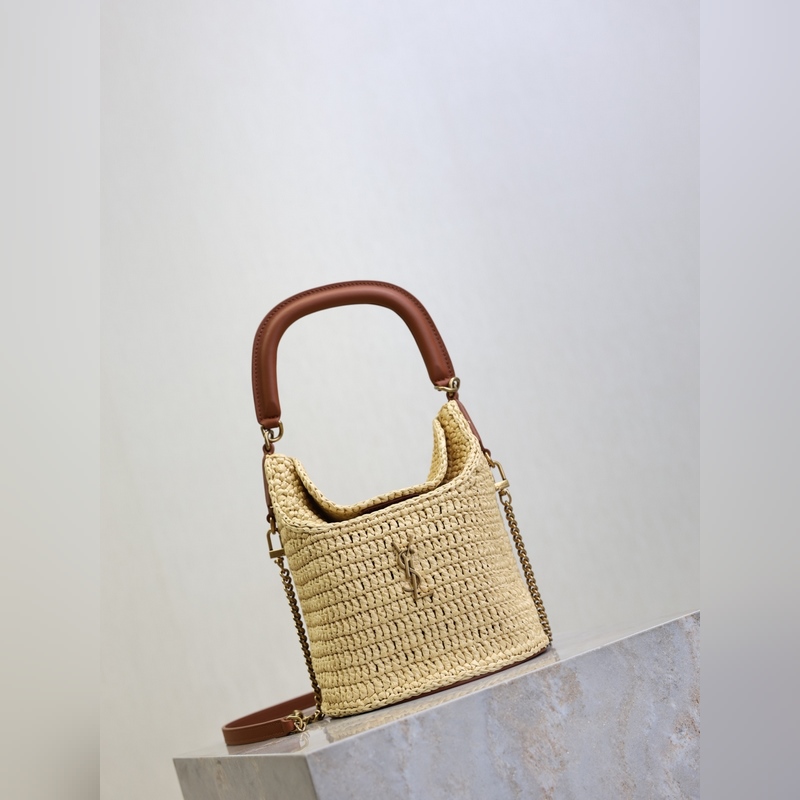 編織包·GabyBucket翻蓋水桶包 這隻GabyBucket薯條包，真的是見