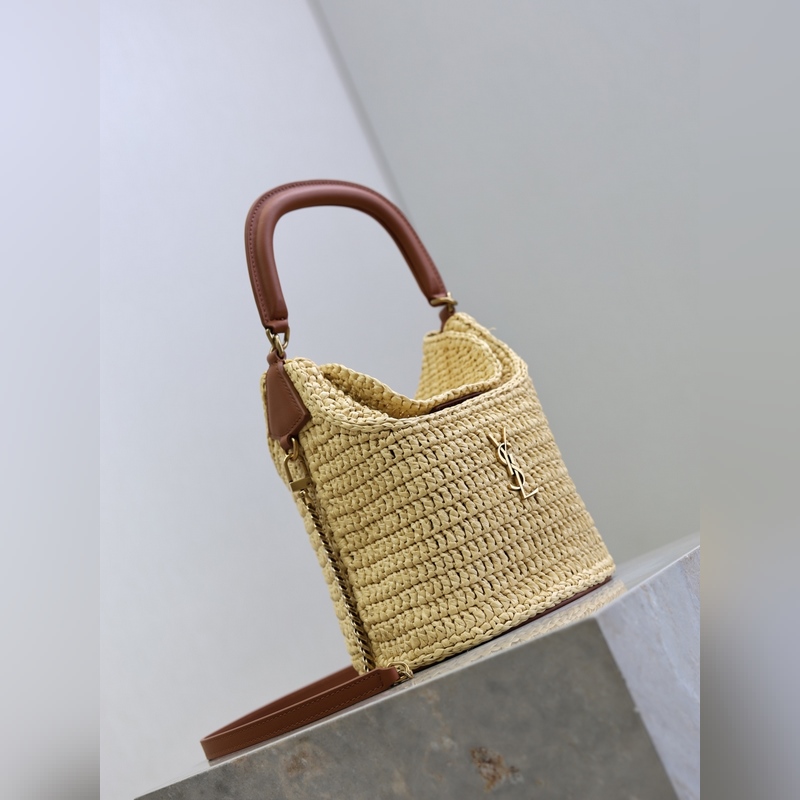 編織包·GabyBucket翻蓋水桶包 這隻GabyBucket薯條包，真的是見