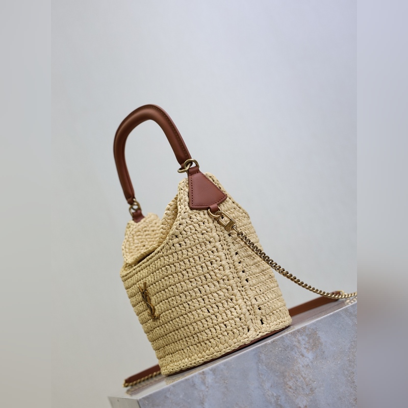 編織包·GabyBucket翻蓋水桶包 這隻GabyBucket薯條包，真的是見